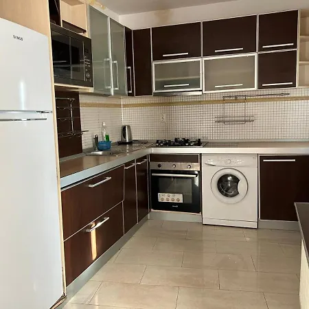 City Center Apartment *